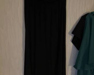 Gown Black Larger size