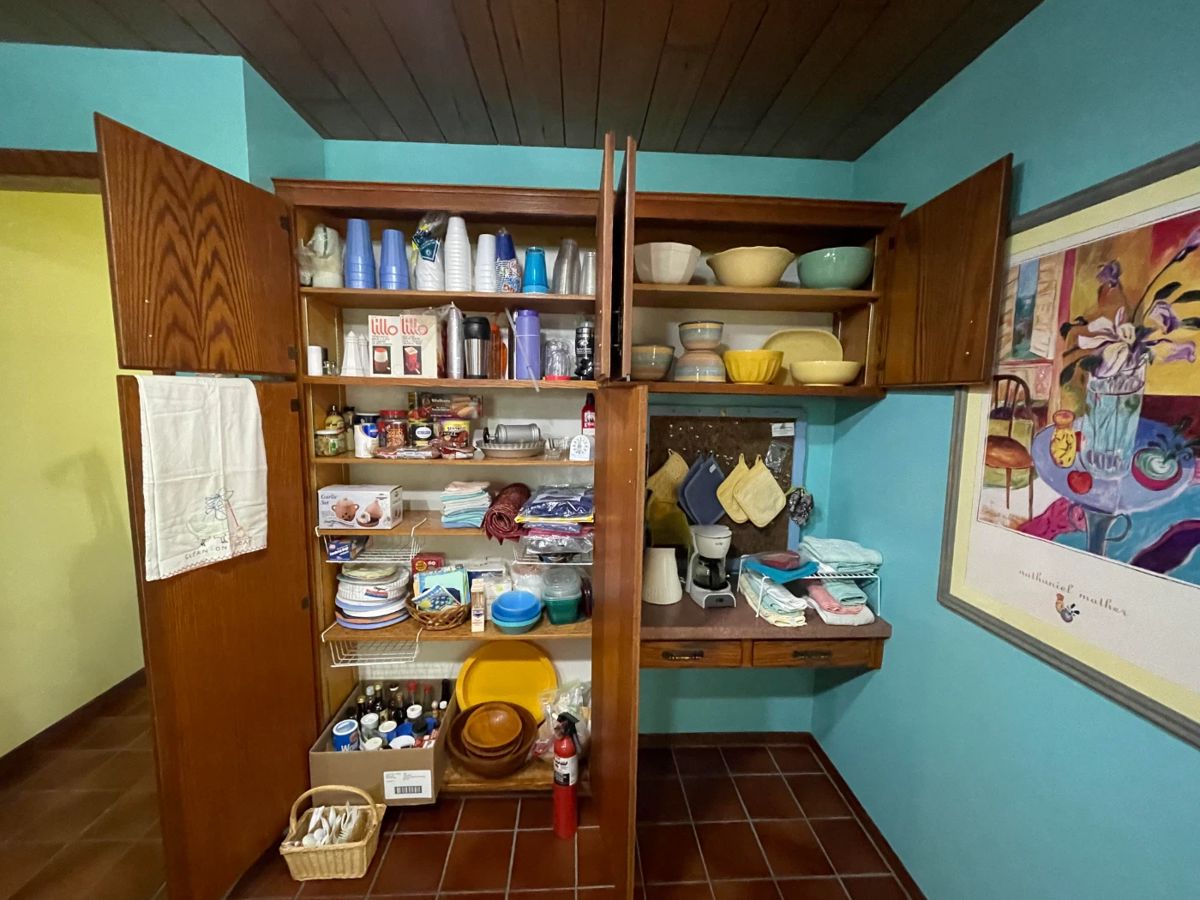 Cashless Kenosha Estate Sale Fiestaware,... starts on 10/23/2023