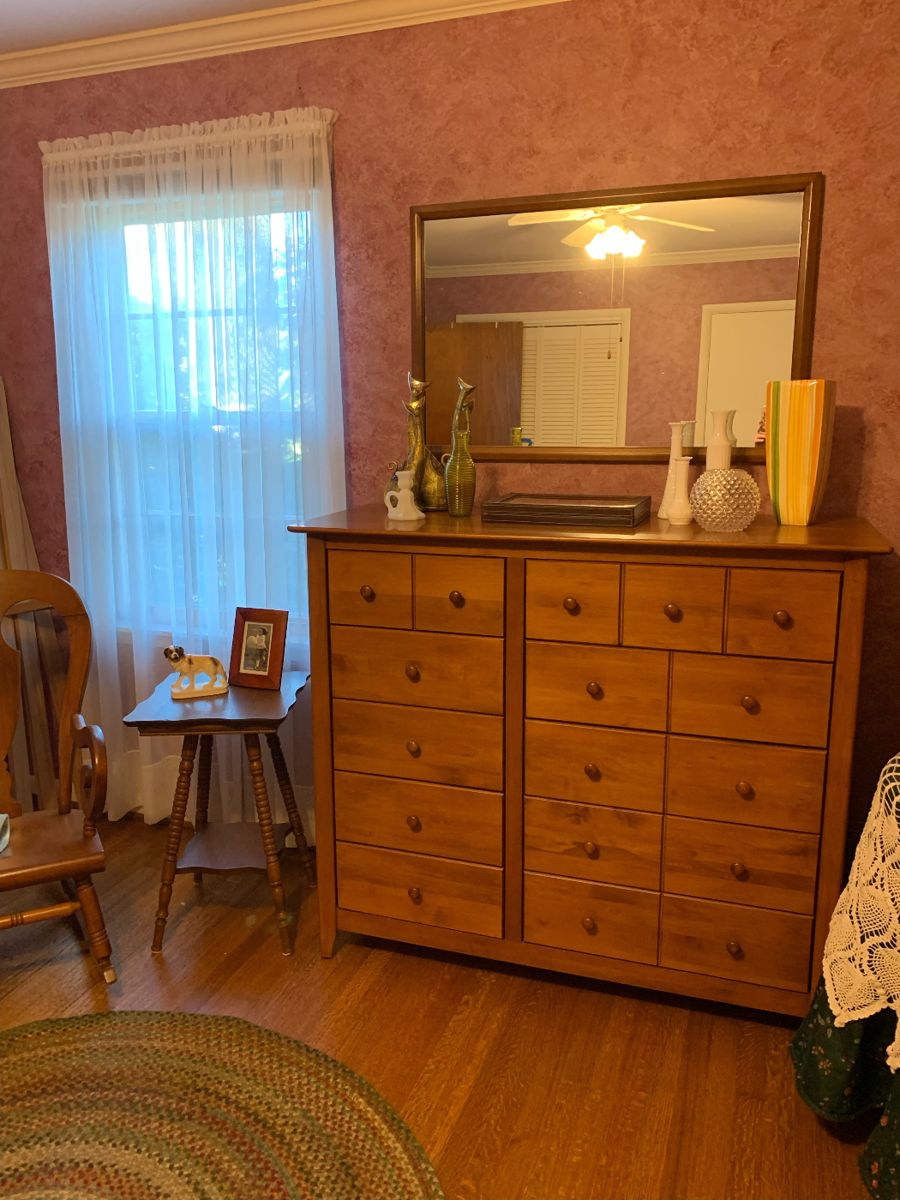 Trussville Estate starts on 10/26/2023