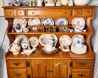 Display storage cabinet with room for lots of things!