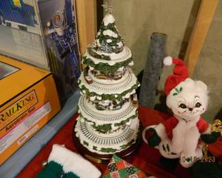 Kincaid holiday decor