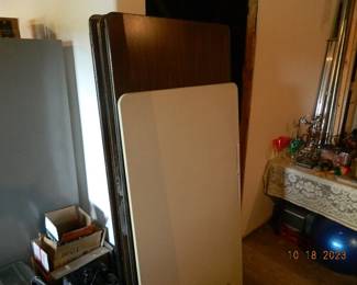 folding tables