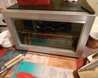 wine bottle cooler