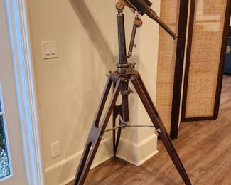 Telescope w/Mahogany Tripod