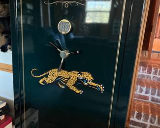 *Available for pre-Sale**Tread lock Classic 3600 Safe
28” Deep 
63 1/4” tall
36” wide 
Has Interior Lighting - we have combo. 
$795 