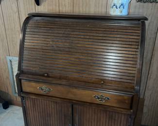 Lane Rolltop Bar with key - $145