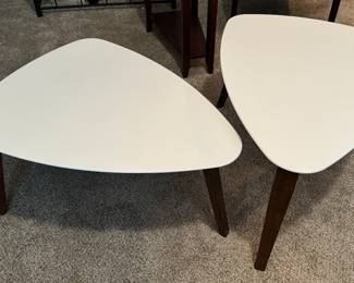 #32- $100 White/wood legs nesting tables modern "MCM style, 31Wx18Tx23 to 5 1/2"	