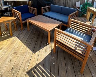 #72 $275 Safavieh outdoor set Teak 4 pieces 