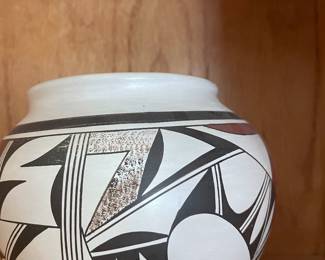 Vintage Pueblo Pottery 