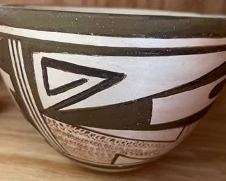 Hopi Pueblo Pottery by Patricia Honie