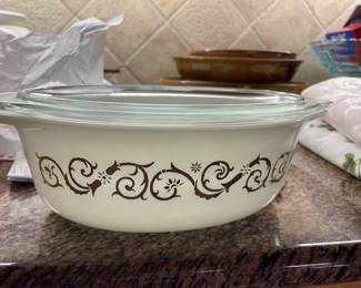 Pyrex with lid