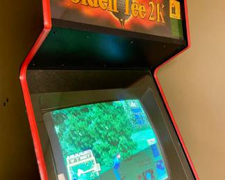 $600; 29 x 42 x 73; vintage--but still working!!--Golden Tee 2K video game; you move
