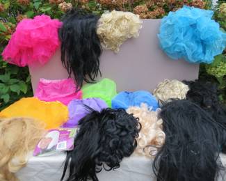 halloween wigs and tutus