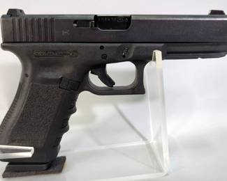 Glock 22 .40 Pistol SN# NHX410