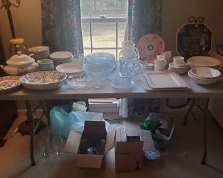 Miscellaneour Glassware and Dishes