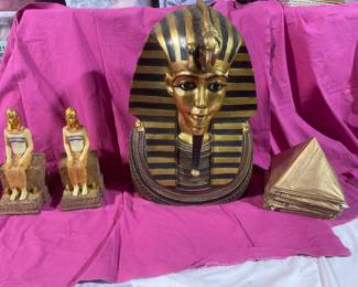Egyptian theme decor