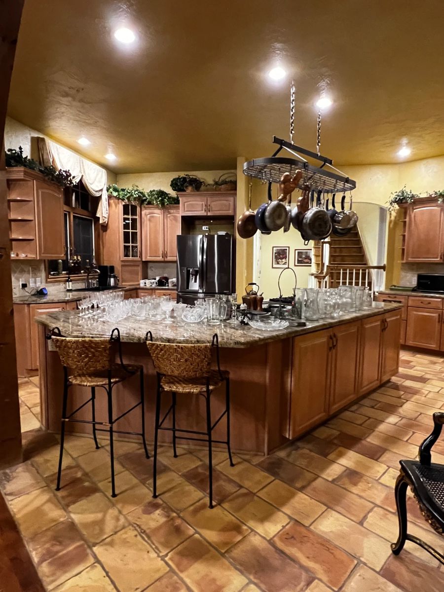 Estate Sale in Metamora Hunt Country starts on 10/26/2023