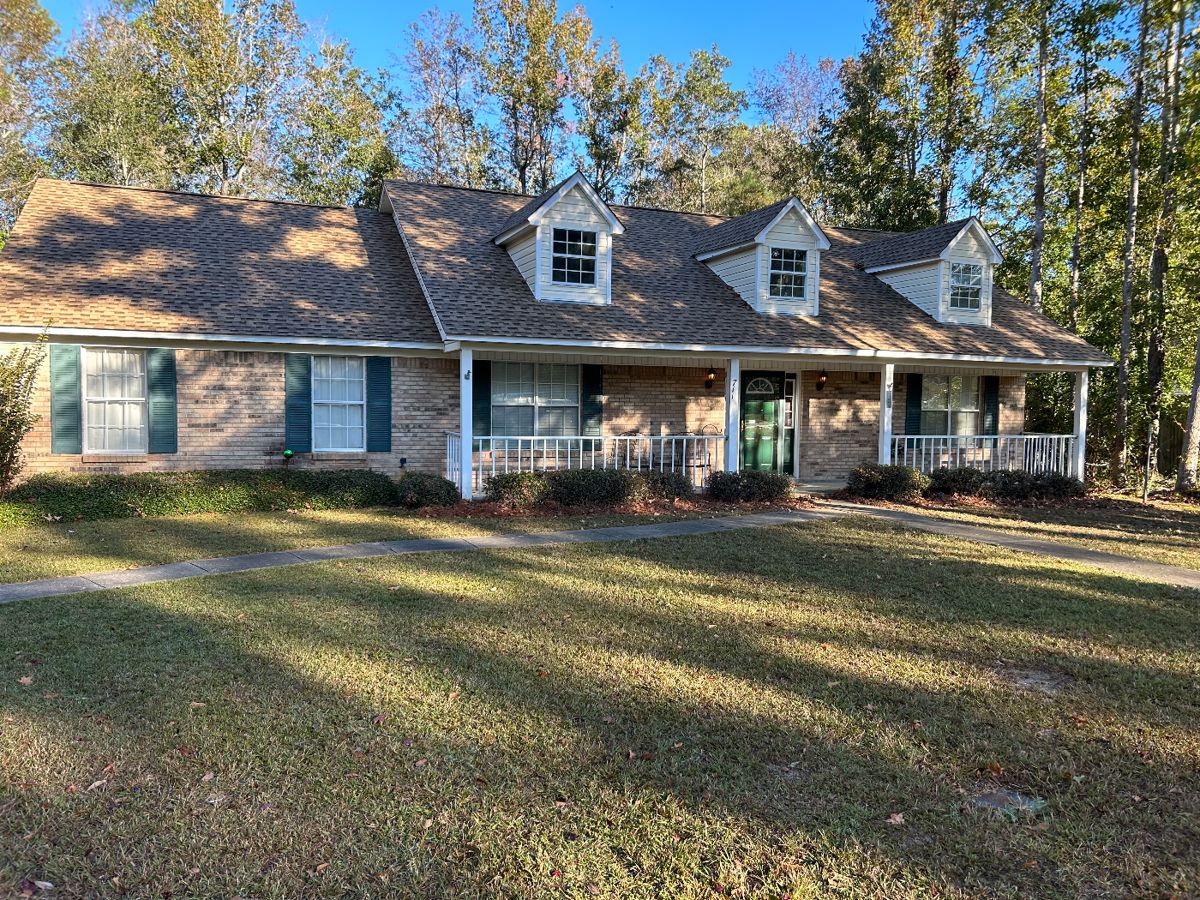 BEAUTIFUL Bay Estate Sale starts on 10/26/2023