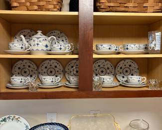 Blue and white tea set