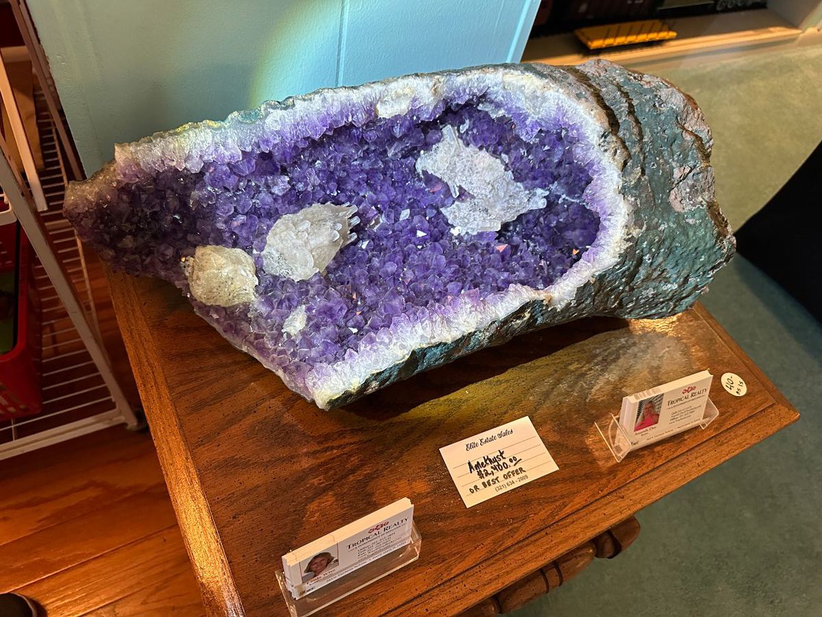 Amethyst geode