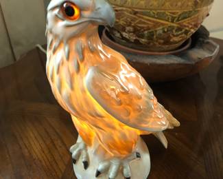 Porcelain bird lamp