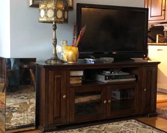 TV console and Vizio TV