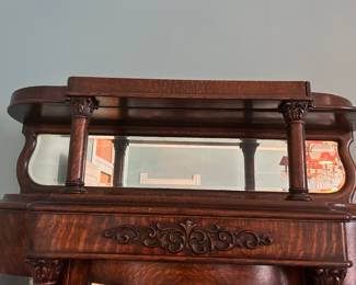 Detail of top of cabinet 