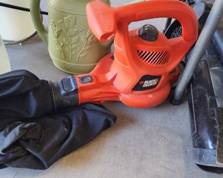 Black & Decker Leaf Blower