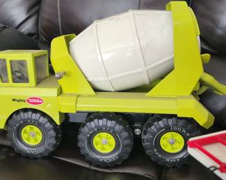 VINTAGE GREEN MIGHTY TONKA MIXER/ CEMENT TRUCK EUCLID GREEN TANDEM AXLE