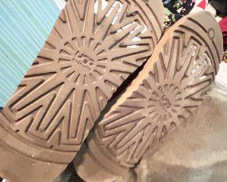 Hardly worn uggs