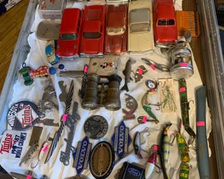 Several cases of small items