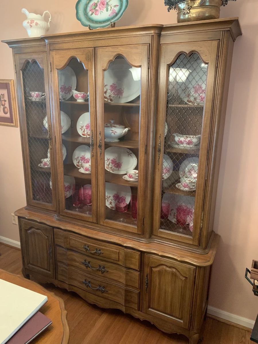 Pawnee trail Estate Sale Tues, Fri, Sat starts on 10/27/2023