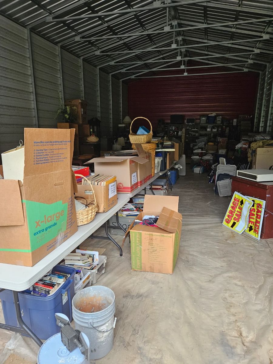 BARN SALE in Summerfield, FL starts on 10/20/2023