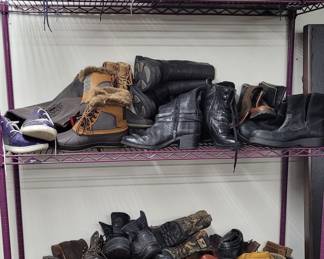 Tennis shoes - boots - shoes
Fry, Redwing and Nike plus many high end brands