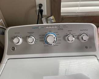 $600 set GE Washer and dryer, 3 years old 27x29x44