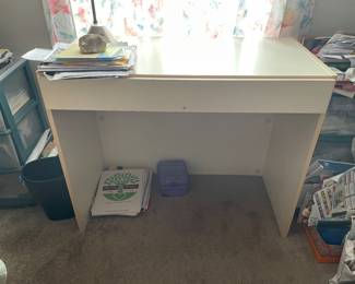 Small desk 37x19x30