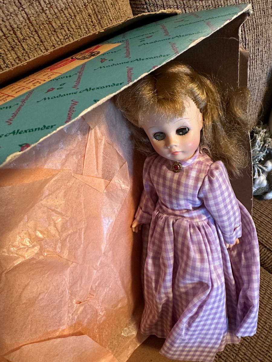 THOMAS’ ESTATE SALE with ANTIQUES in Mooresville, NC starts on 10/27/2023