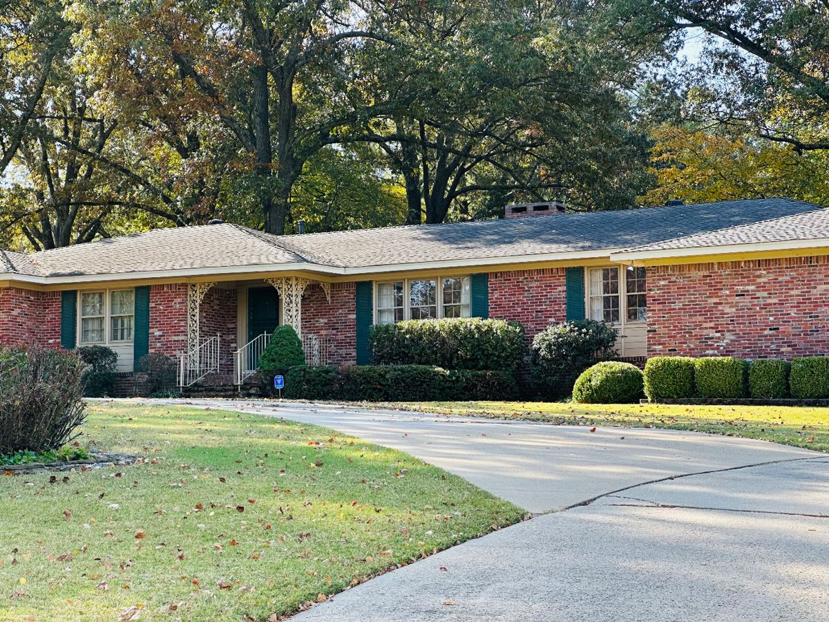 Epicurean /outdoorsman marriage, Estate Sale starts on 10/26/2023