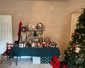 Holiday to the left of the tree