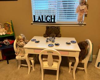 Tea time on a cutie little craft table