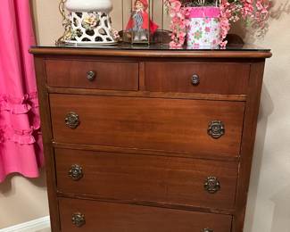 Matching dresser with Capodimonte hanging lamp