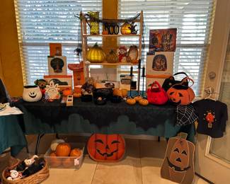 More spookiness.....