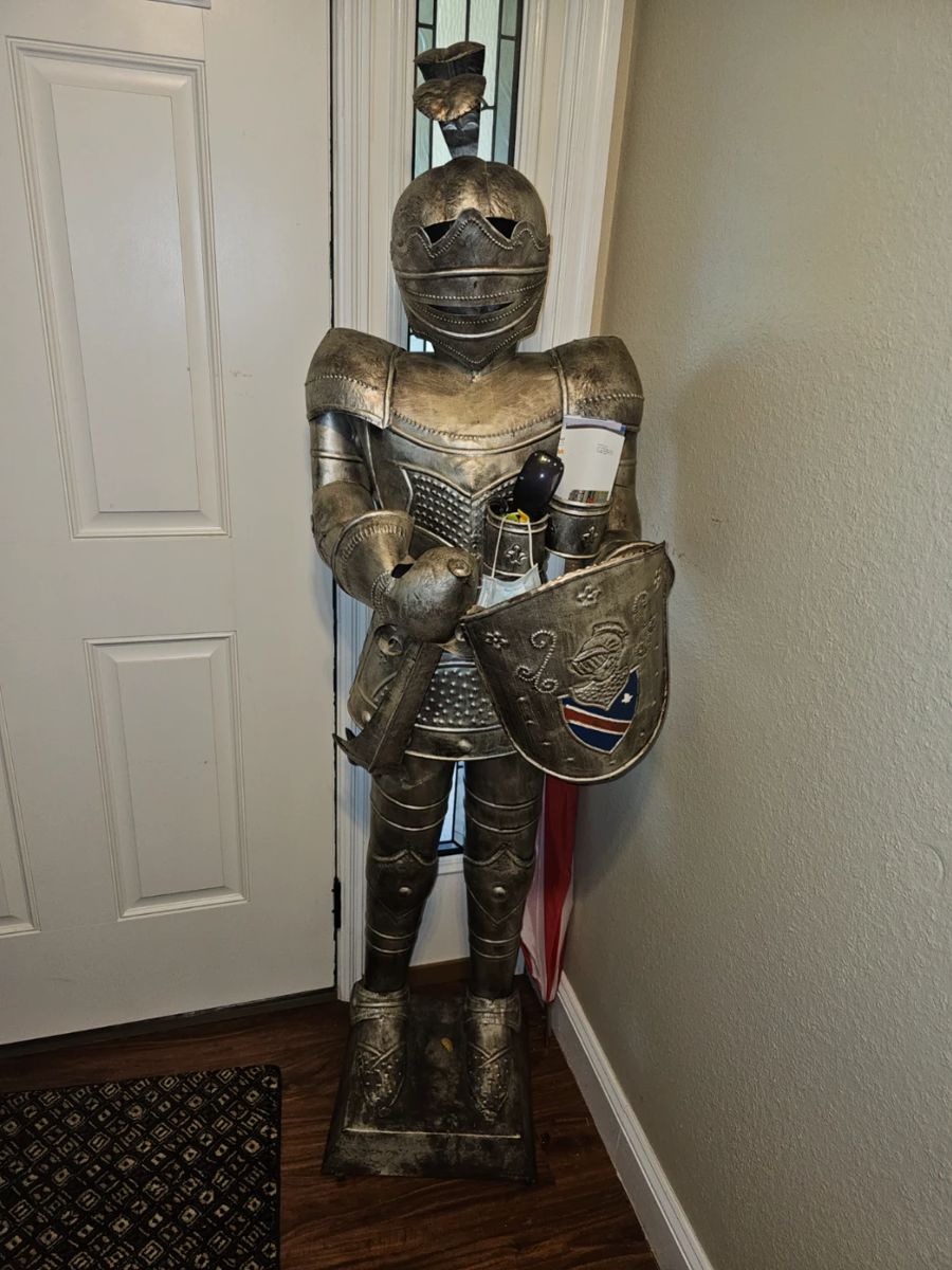 Estate Sale Brandon FL starts on 10/26/2023