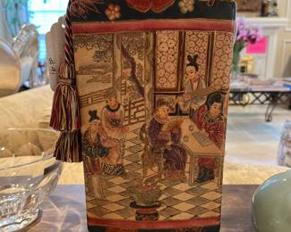 Vintage Frederick Cooper painted porcelain ear vase table lamp