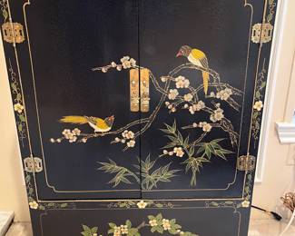 Chinese black chinoiseries cabinet