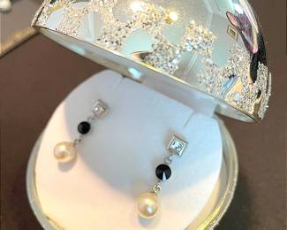 Jewels Fit For A Queen