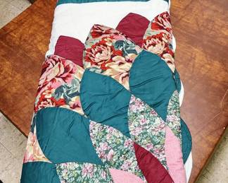 Comforters, Duvets, & Hand Made Quilts 