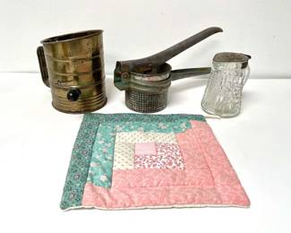 Primitive Kitchenware Set