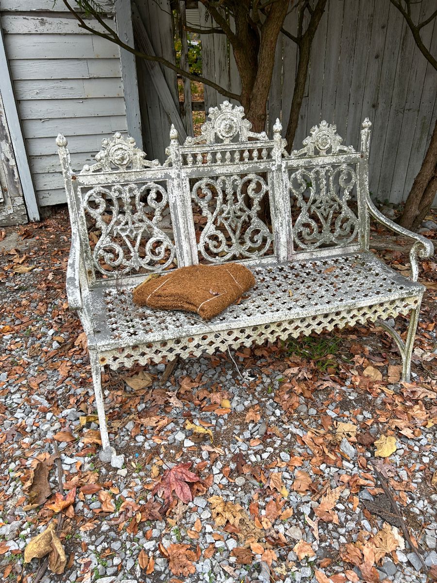 Hammonton Estate Sale Extravaganza ! Starts... starts on 11/3/2023