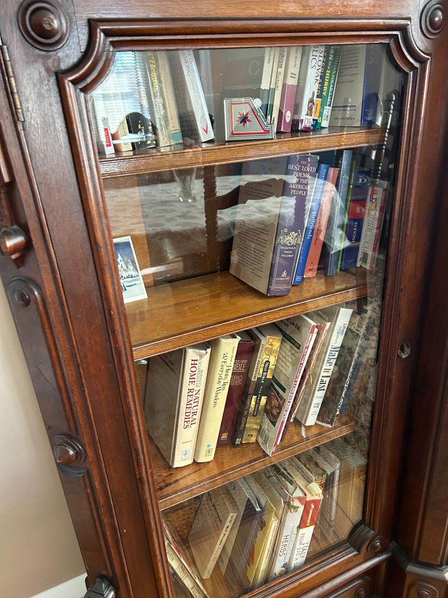 Estate Sale in Palmyra A Cottage Full of... starts on 11/10/2023